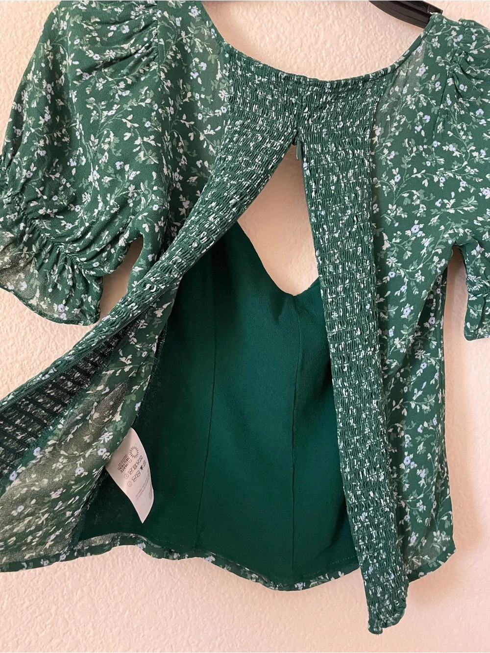 Reformation Delevan Top | Green Floral Puff-Sleeve Sweetheart Top